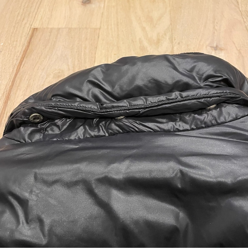 Moncler Puffer Jacket - Picture 9 of 9